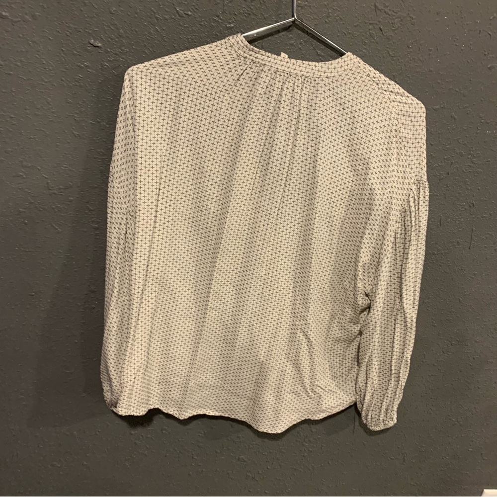 Women’s Loft Blouse - Picture 3 of 5